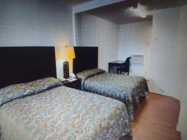 Budget Inn & Suites Lowest Price,Best Value!!! 4